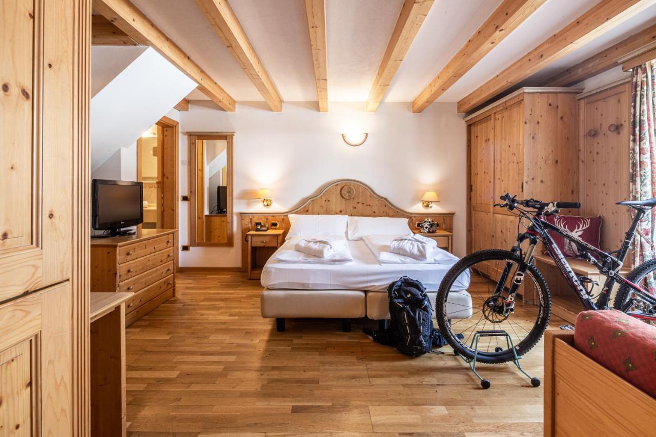 קאמפיטלו די פאסה Hotel Soreghes Gran Chalet מראה חיצוני תמונה