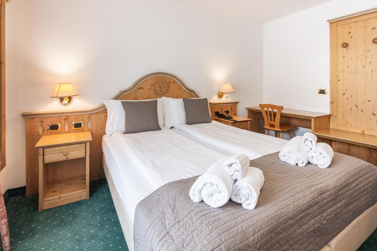 קאמפיטלו די פאסה Hotel Soreghes Gran Chalet מראה חיצוני תמונה