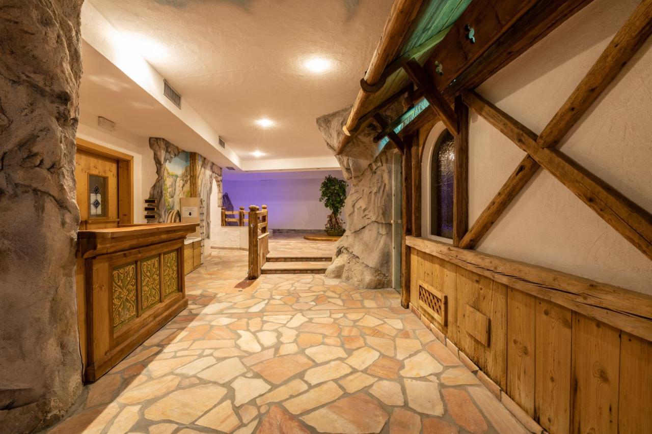 קאמפיטלו די פאסה Hotel Soreghes Gran Chalet מראה חיצוני תמונה