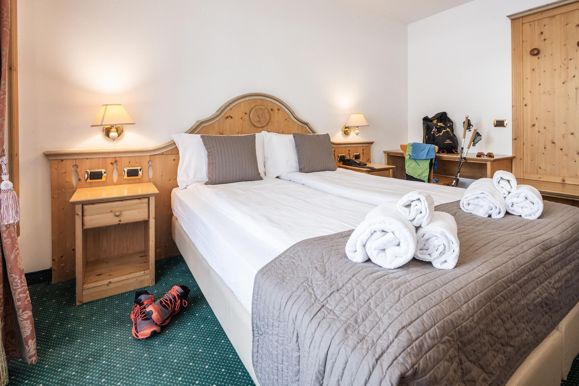 קאמפיטלו די פאסה Hotel Soreghes Gran Chalet מראה חיצוני תמונה