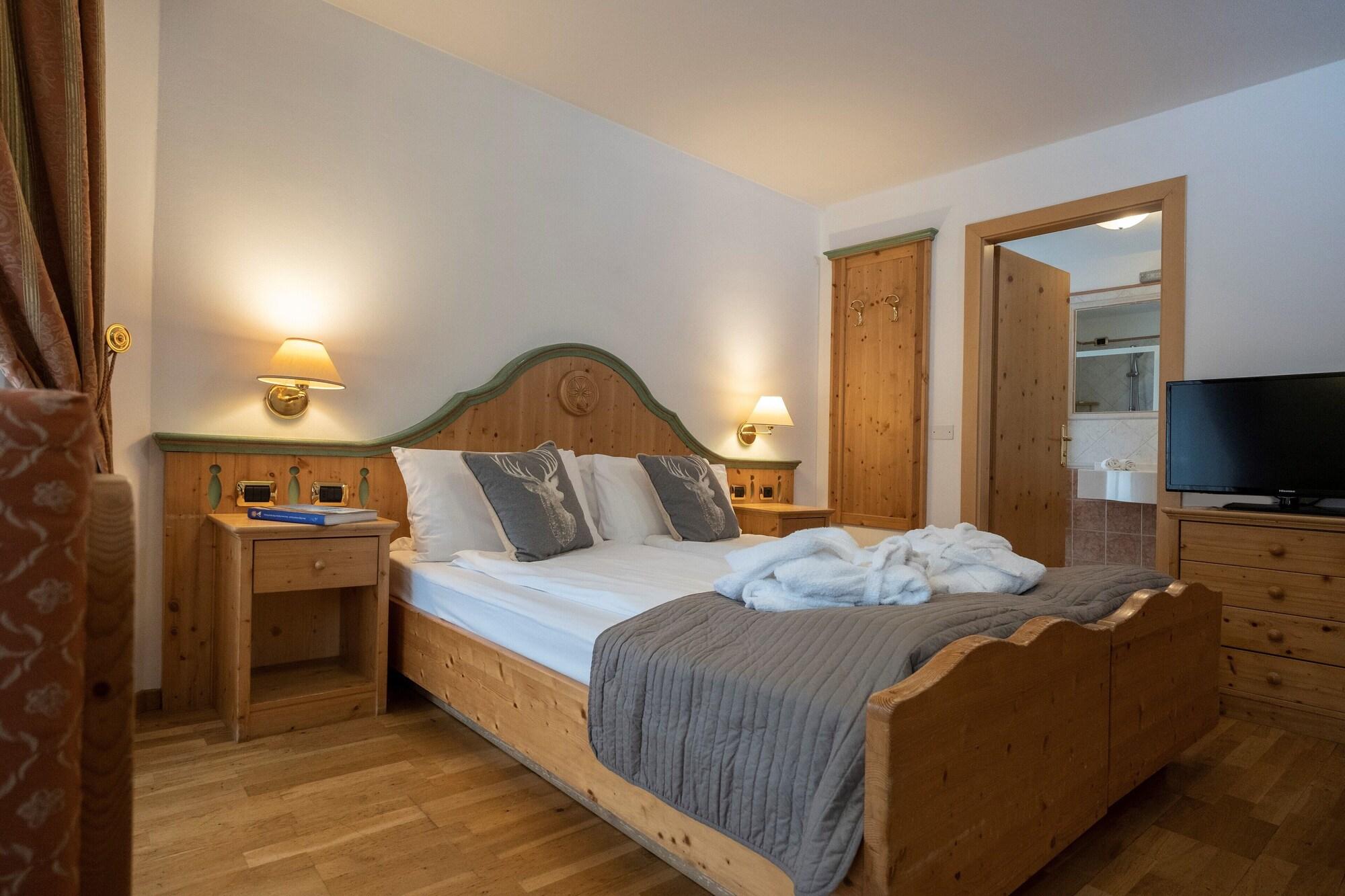 קאמפיטלו די פאסה Hotel Soreghes Gran Chalet מראה חיצוני תמונה